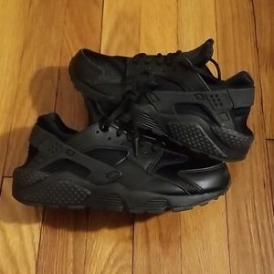 🆕️ Nike Air Huarache